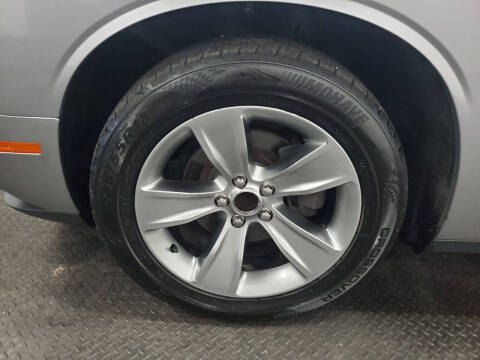 2017 Dodge Challenger SXT