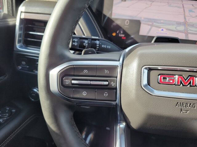 2025 GMC Yukon Elevation