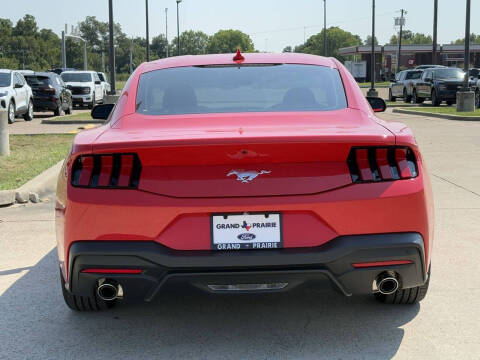 2025 Ford Mustang EcoBoost