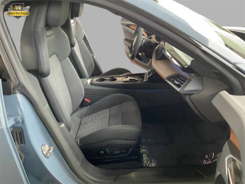 2023 Audi e-tron GT quattro Premium Plus