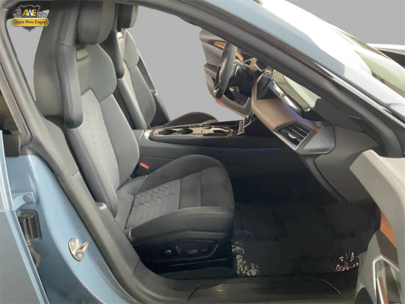 2023 Audi e-tron GT quattro Premium Plus