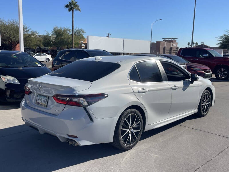 2023 Toyota Camry SE