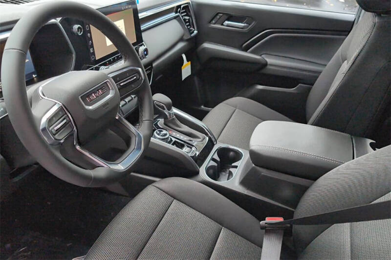 2024 GMC Canyon Elevation