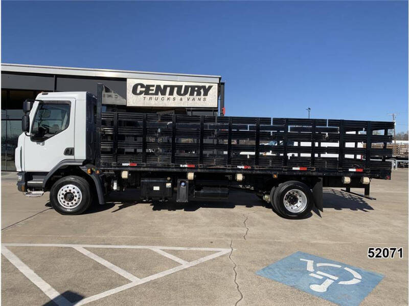 2022 Kenworth K270