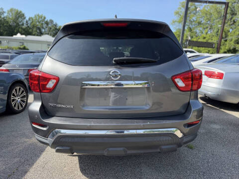 2019 Nissan Pathfinder S