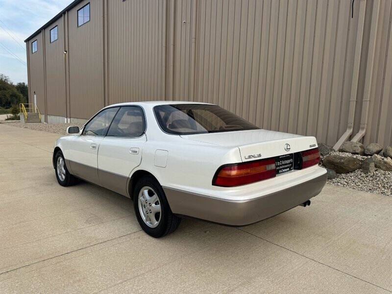 1995 Lexus ES null photo 8