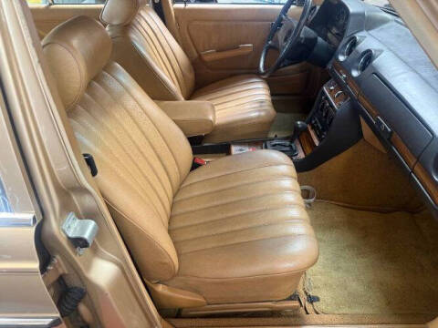 1982 Mercedes-Benz 240D