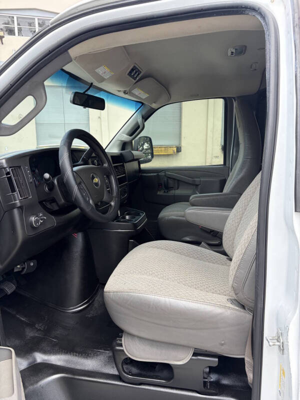2020 Chevrolet Express LS 3500