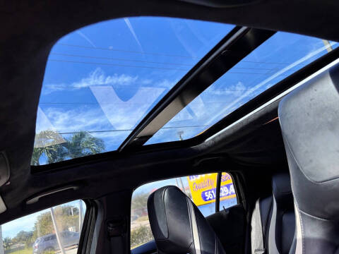 2017 Infiniti QX30 Sport