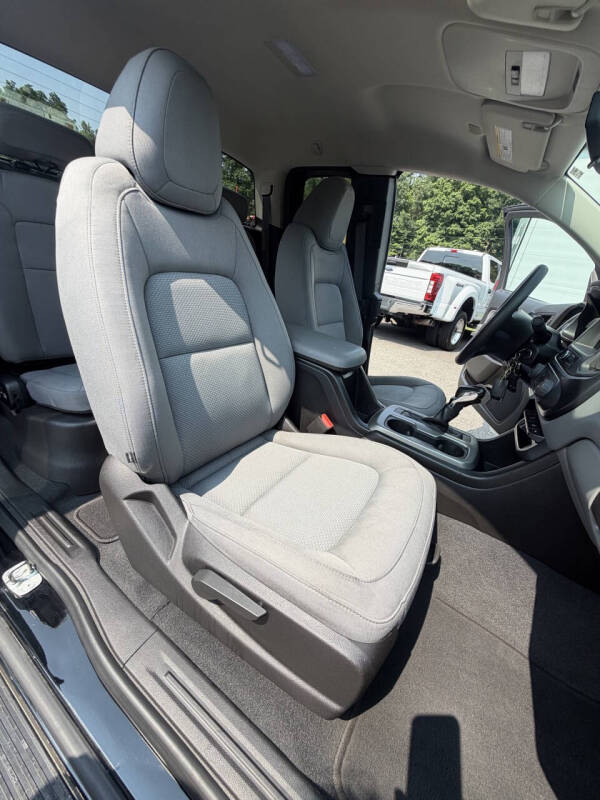 2022 GMC Canyon Elevation Standard