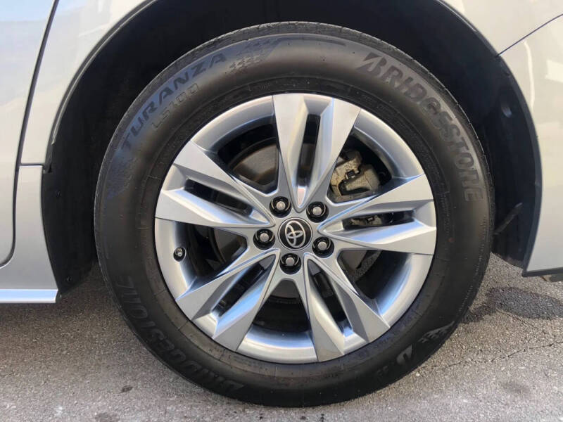 2024 Toyota Sienna XLE 7-Passenger