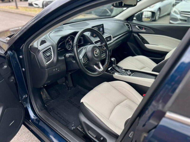 2017 Mazda MAZDA3 Grand Touring