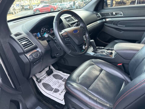 2016 Ford Explorer Sport