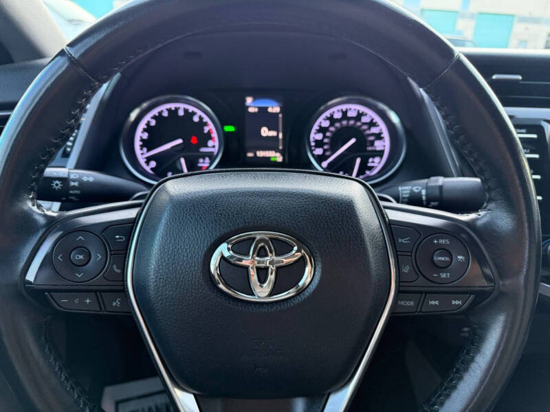 2019 Toyota Camry SE