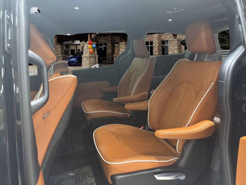 2026 Chrysler Pacifica Pinnacle