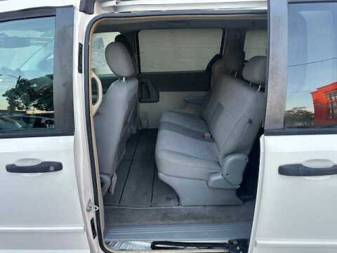 2008 Chrysler Town and Country LX