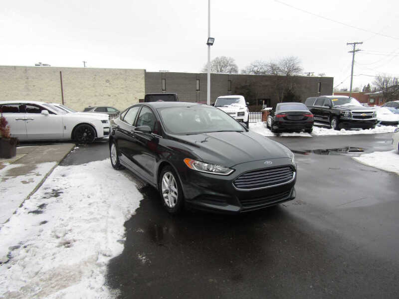 2016 Ford Fusion SE
