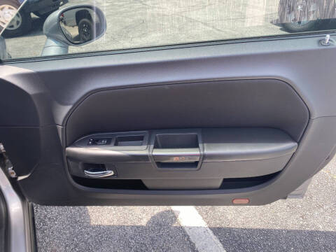 2013 Dodge Challenger SXT