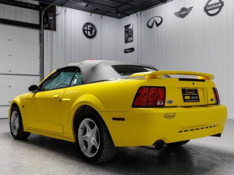 2002 Ford Mustang GT Deluxe