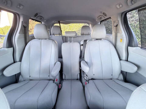 2013 Toyota Sienna