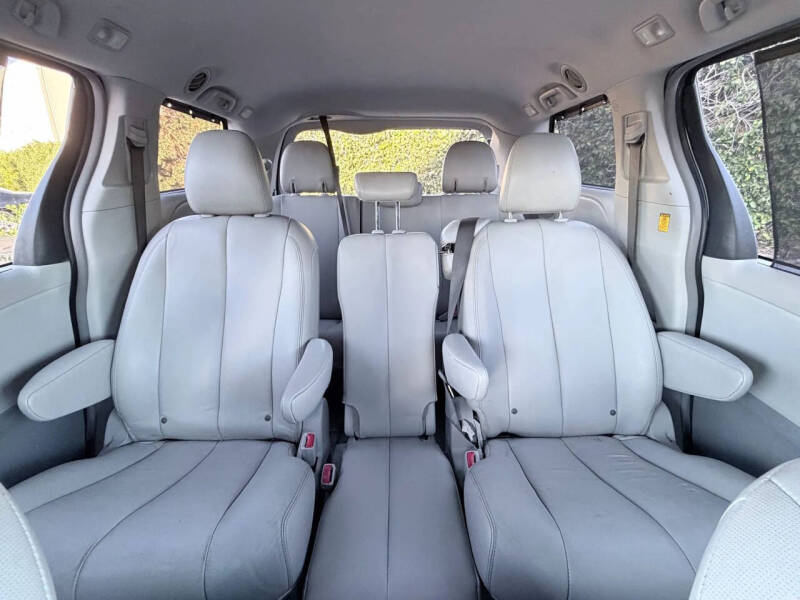 2013 Toyota Sienna