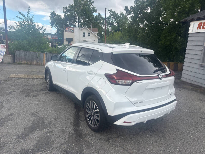 2021 Nissan Kicks SV