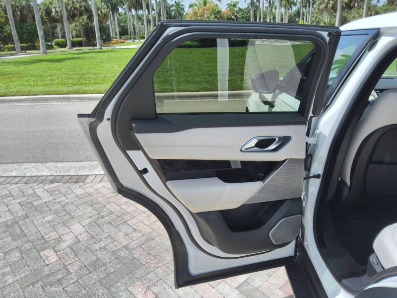 2019 Land Rover Range Rover Velar P250 R-Dynamic SE