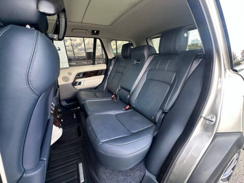 2020 Land Rover Range Rover P525 HSE