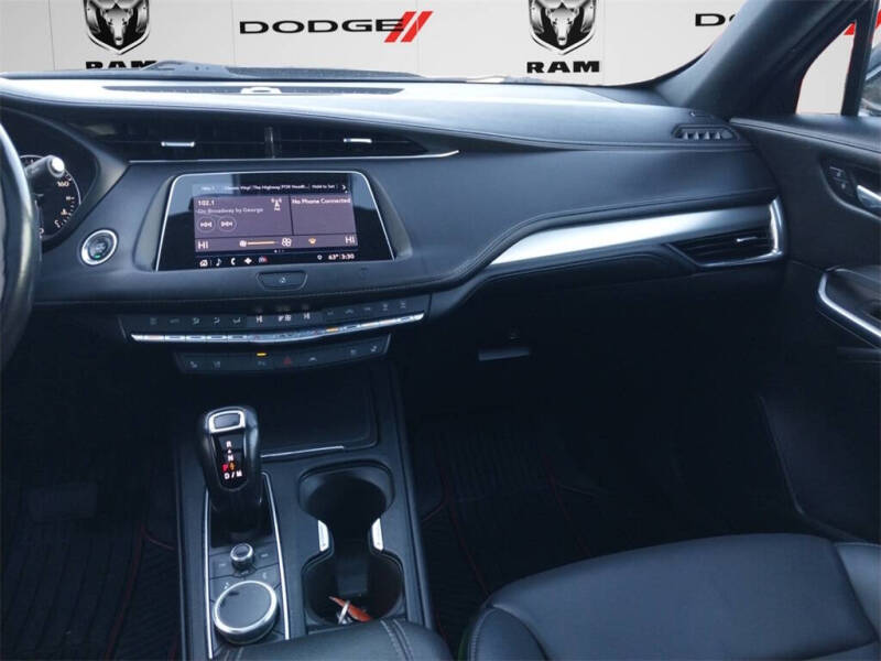 2019 Cadillac XT4 Premium Luxury