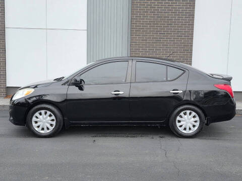 2013 Nissan Versa 1.6 SV