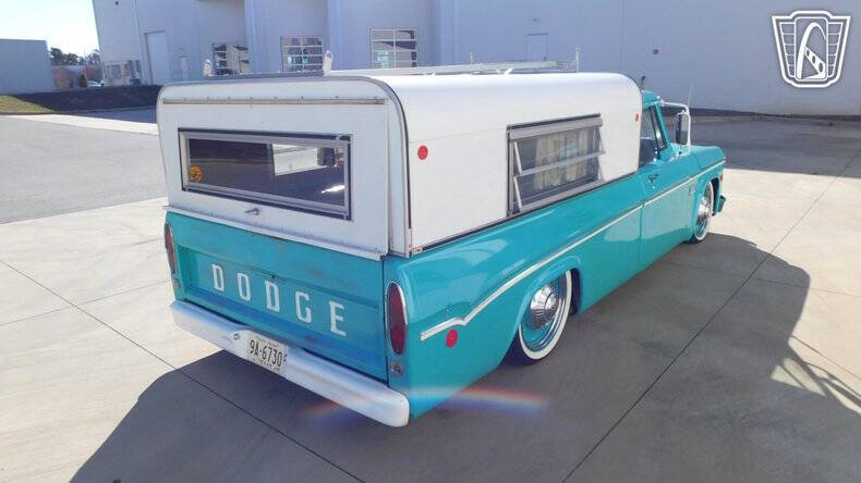 1969 Dodge D200 Pickup
