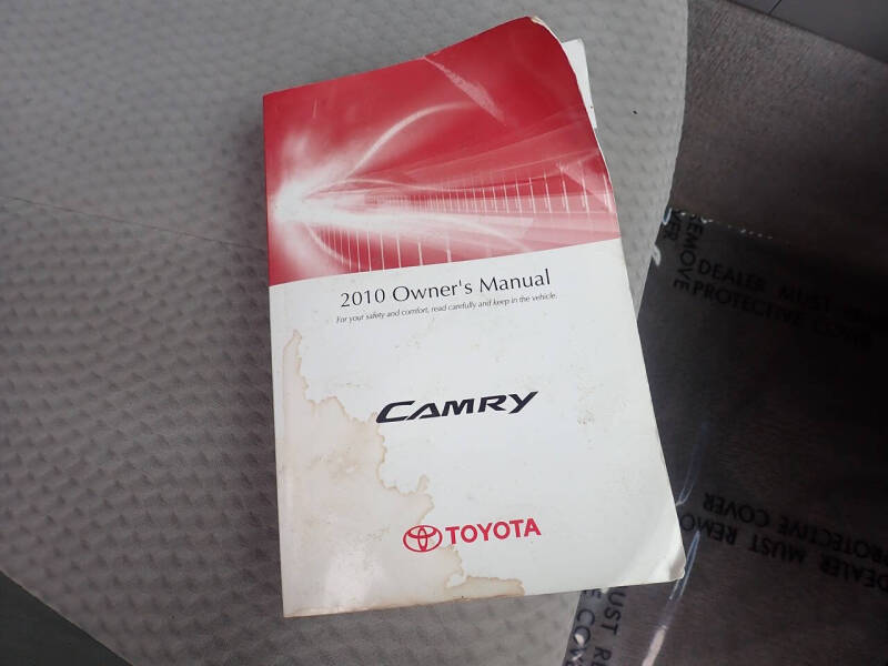 2010 Toyota Camry LE