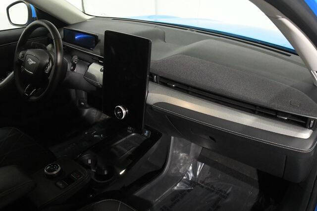 2022 Ford Mustang Mach-E Select