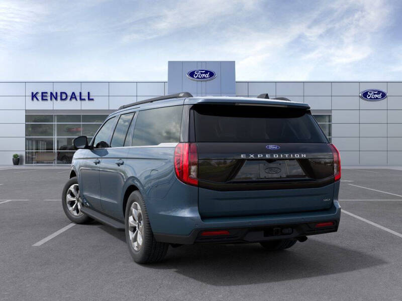 2027 Ford Expedition MAX Active