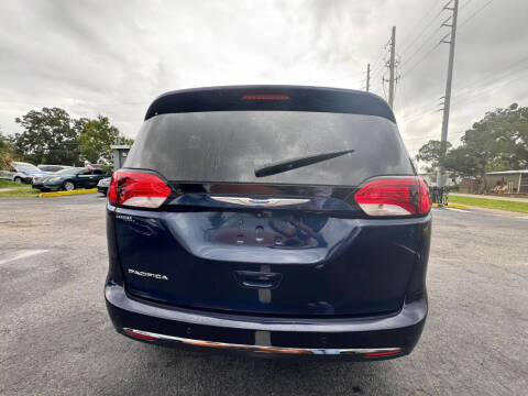 2018 Chrysler Pacifica Touring L