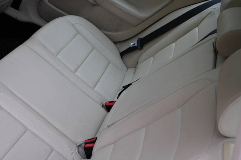 2013 Volkswagen Jetta SportWagen SE PZEV