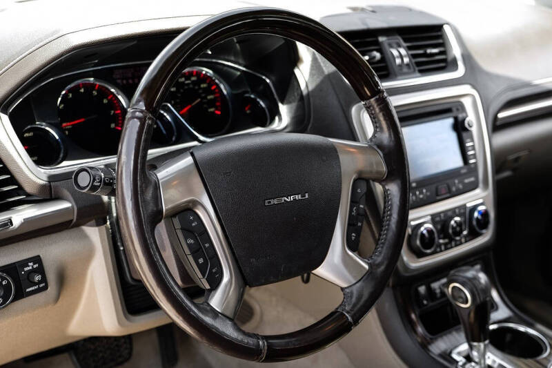 2015 GMC Acadia Denali