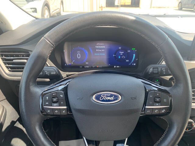 2021 Ford Escape Titanium