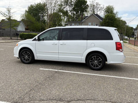 2016 Dodge Grand Caravan SXT Plus