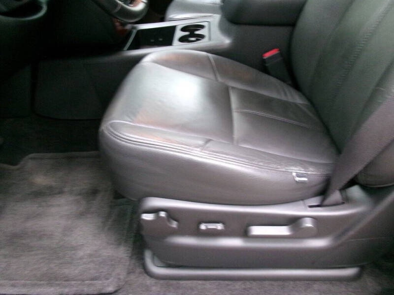 2012 Chevrolet Avalanche LS