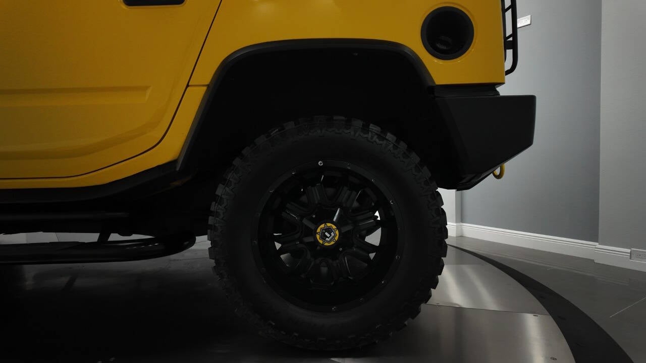 2004 HUMMER H2 24