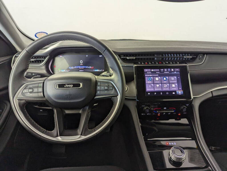 2024 Jeep Grand Cherokee Laredo