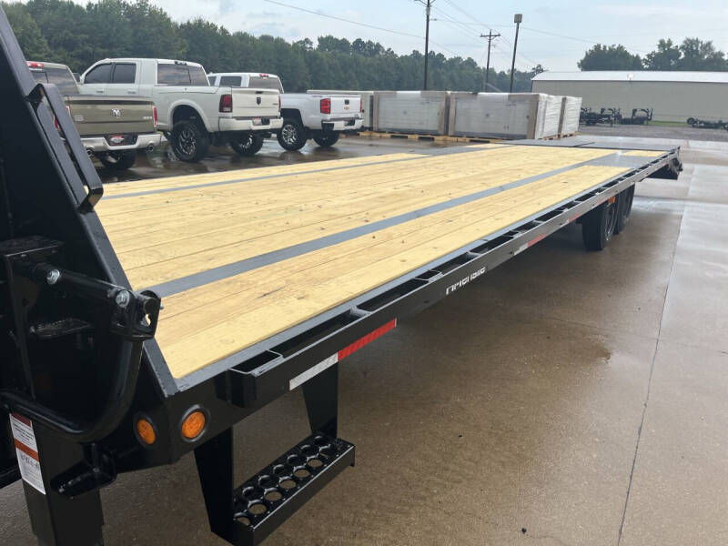 2026 Top Hat 25+5x102 GN w/8k axles