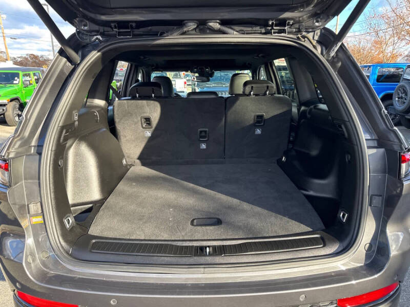 2022 Jeep Grand Cherokee Altitude