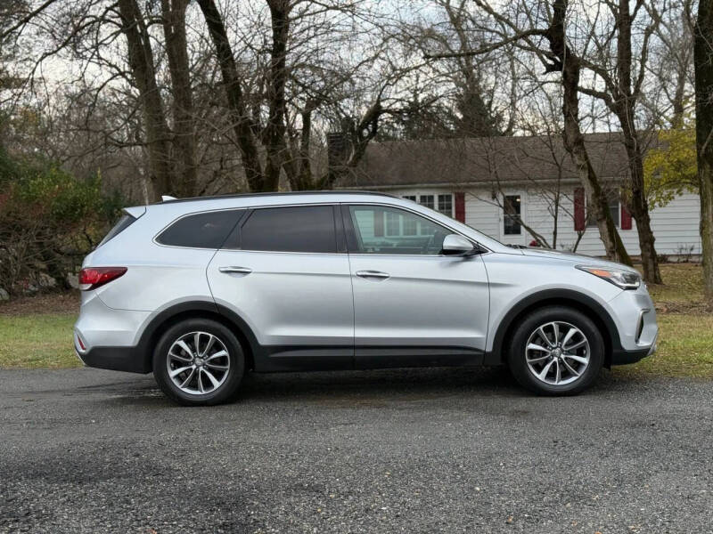2017 Hyundai Santa Fe SE