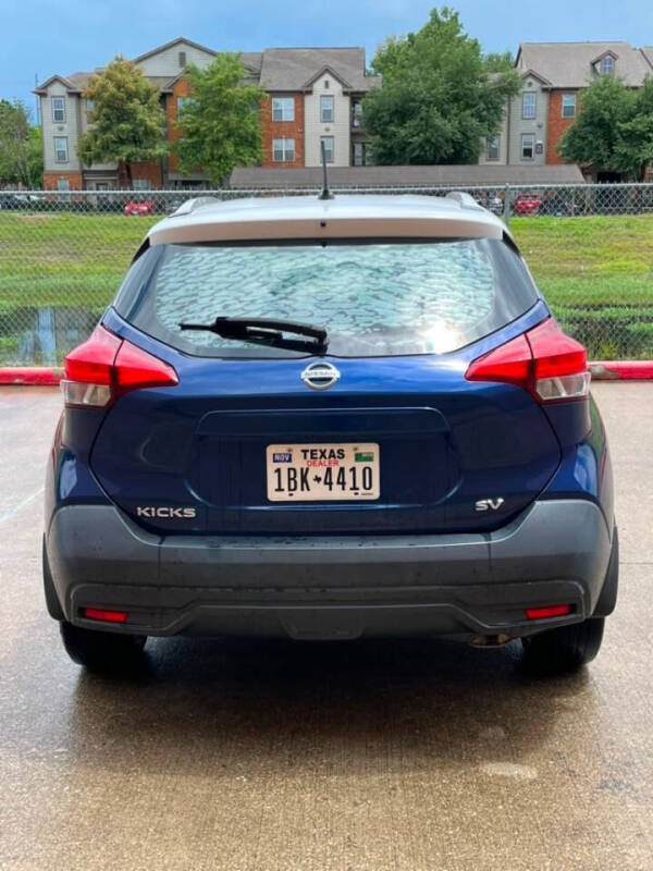 2019 Nissan Kicks SV