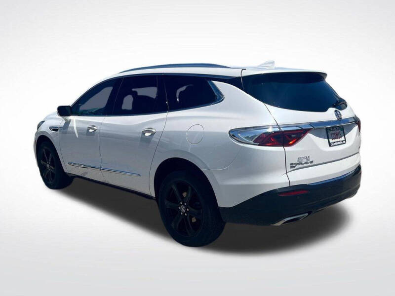 2023 Buick Enclave Essence