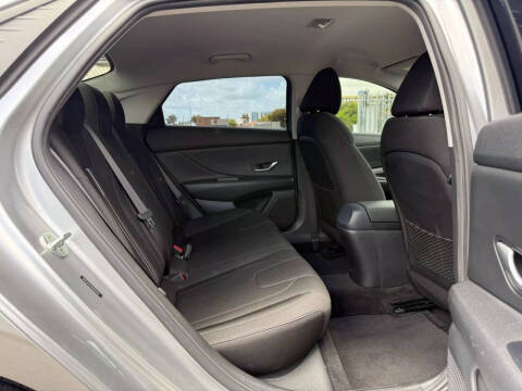 2022 Hyundai Elantra