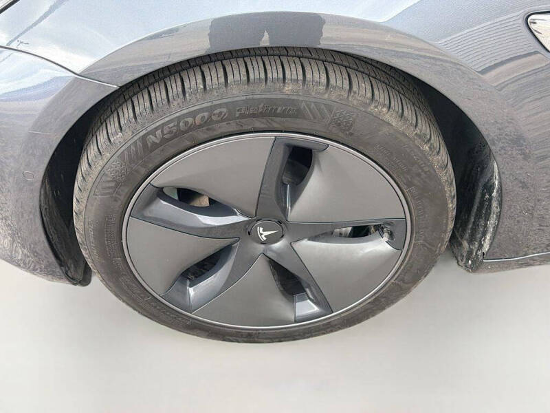 2020 Tesla Model 3 Standard Range Plus