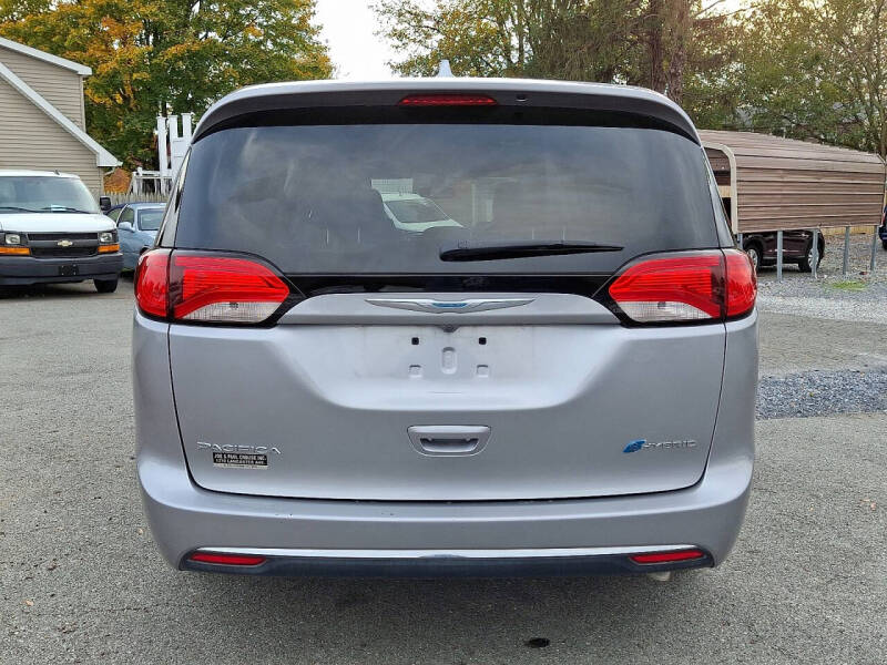 2017 Chrysler Pacifica Hybrid Touring Plus